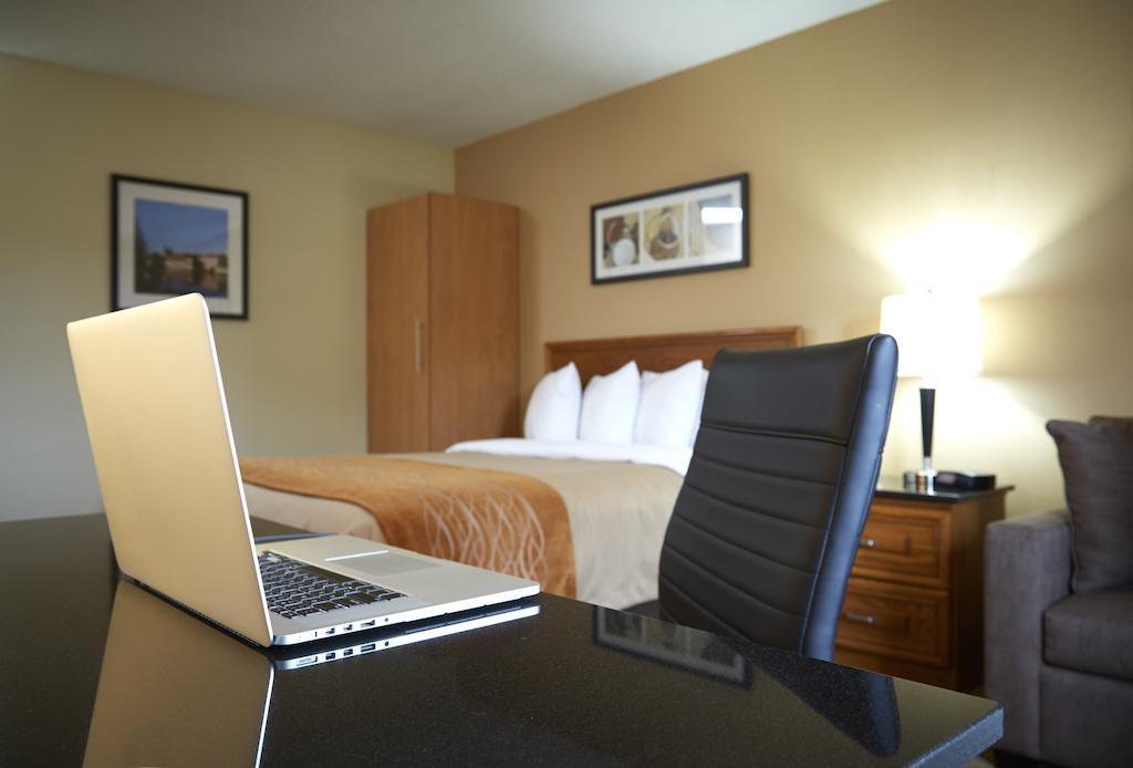 Comfort Inn South Shore Boucherville Eksteriør bilde